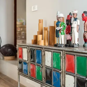 https://la-villa-126.hotelsdakar.com